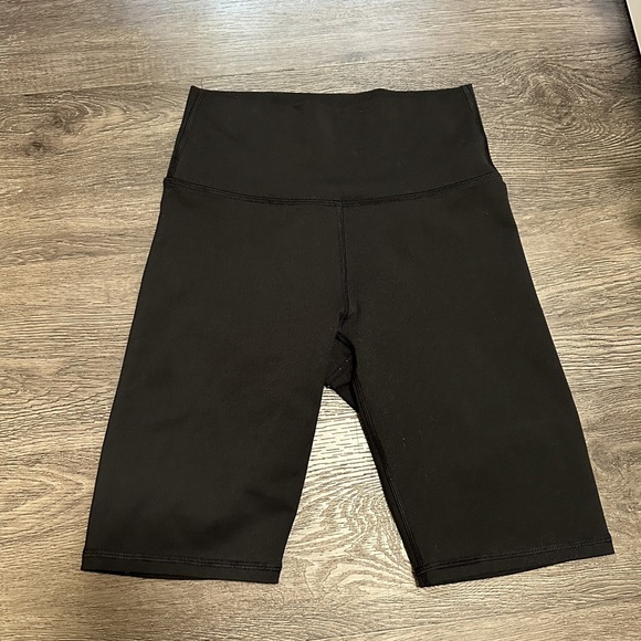 The Group by Babaton Biker Shorts - Picture 2 of 3